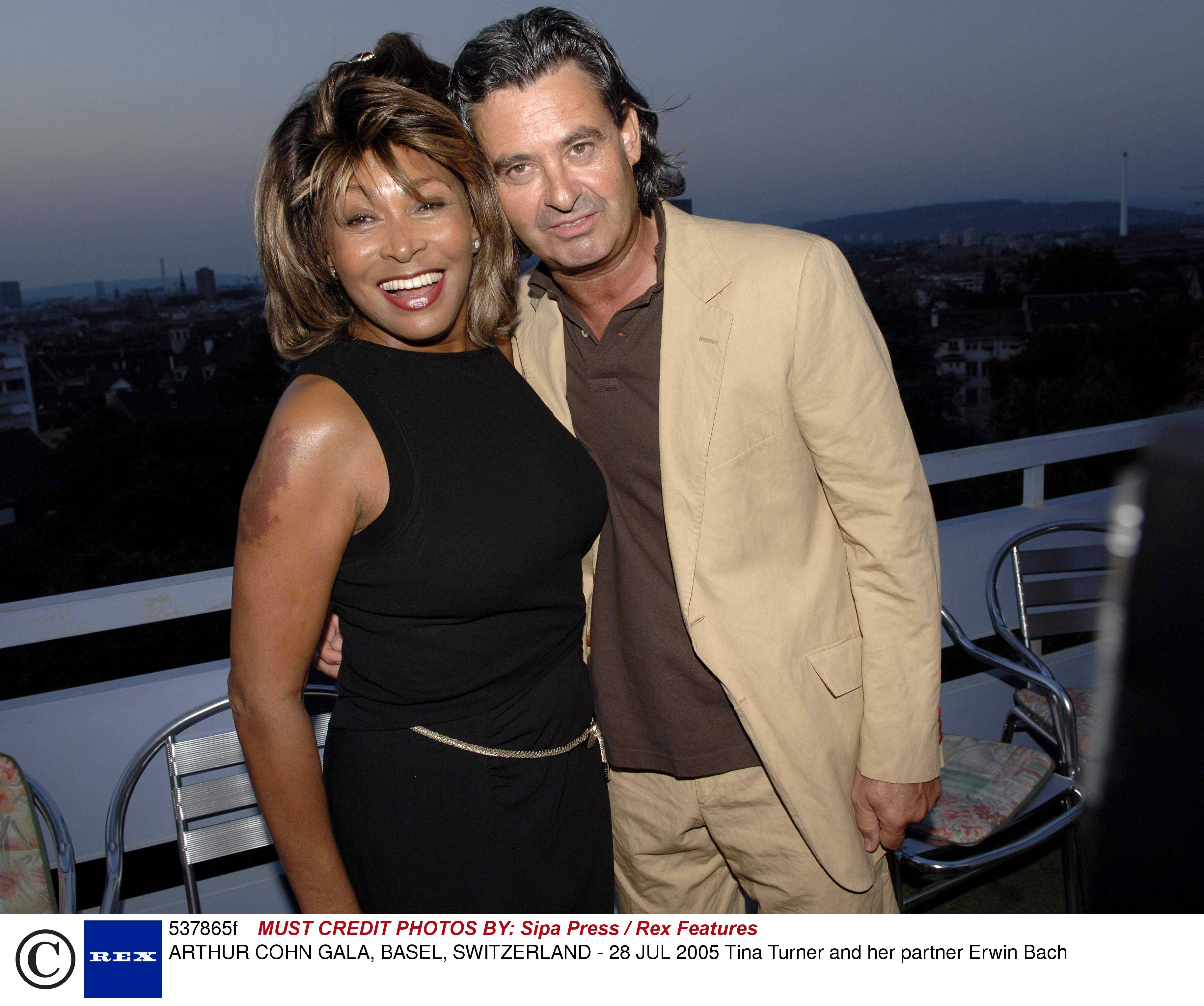 Tina Turner Zwitserland Tina Turner 73 Marries Longtime Love Erwin