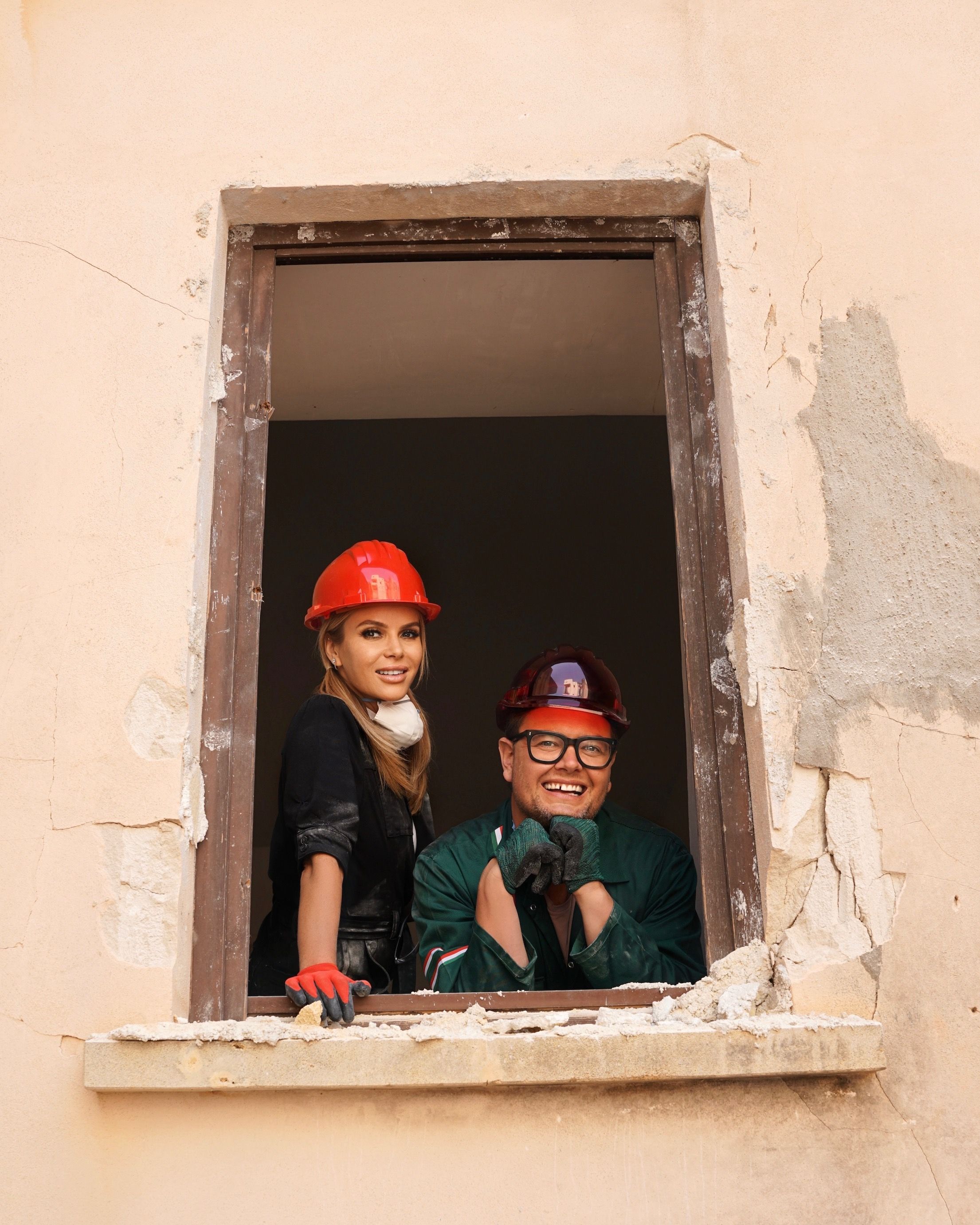 Alan Carr, Amanda Holden Renovate Sicilian Home The Italian Job
