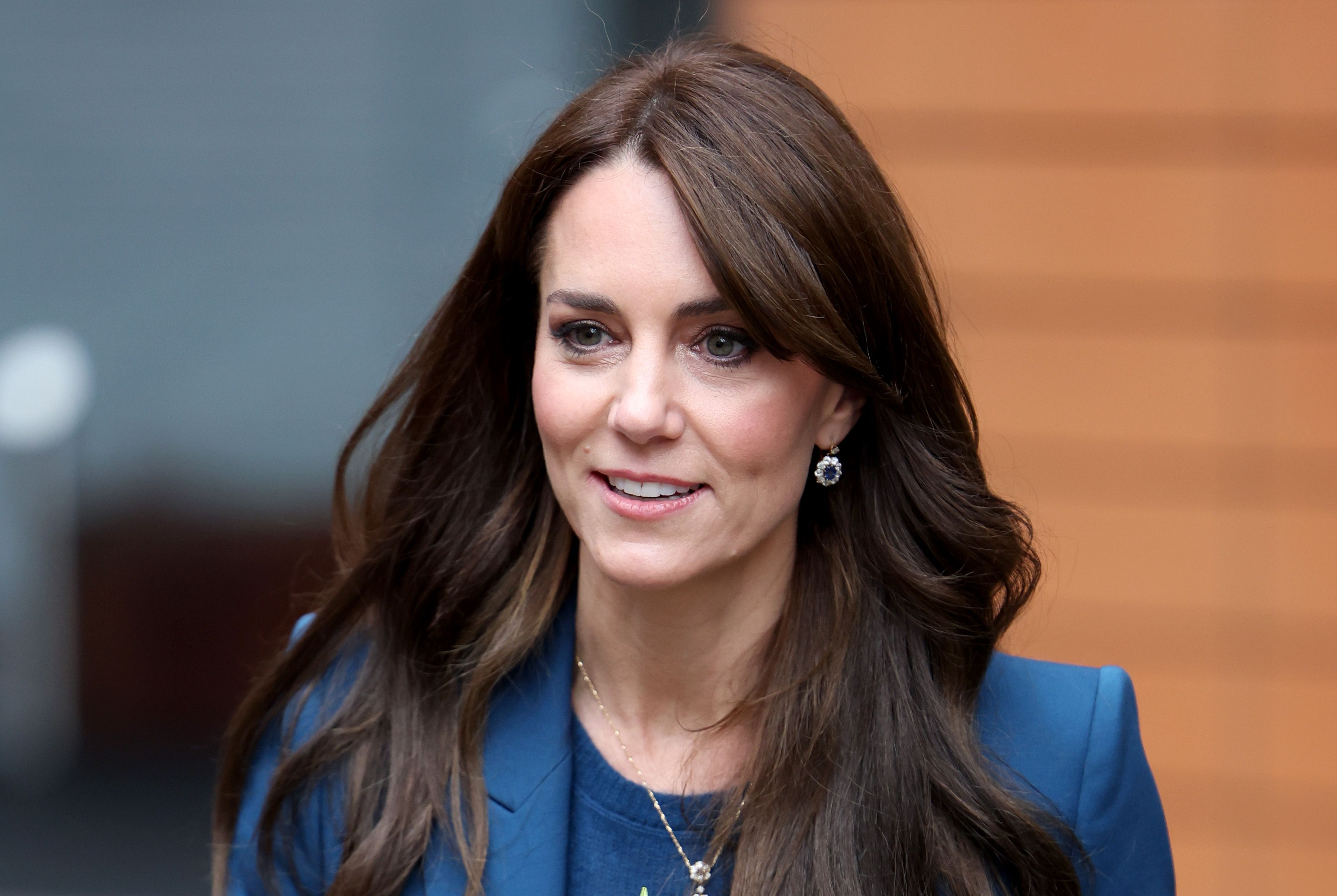 New Photograph of Kate Middleton, Prince Princess Charlotte
