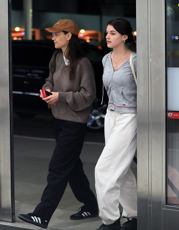 Suri Cruise Is As Tall As Her Mom Katie Holmes When They Visit LAX