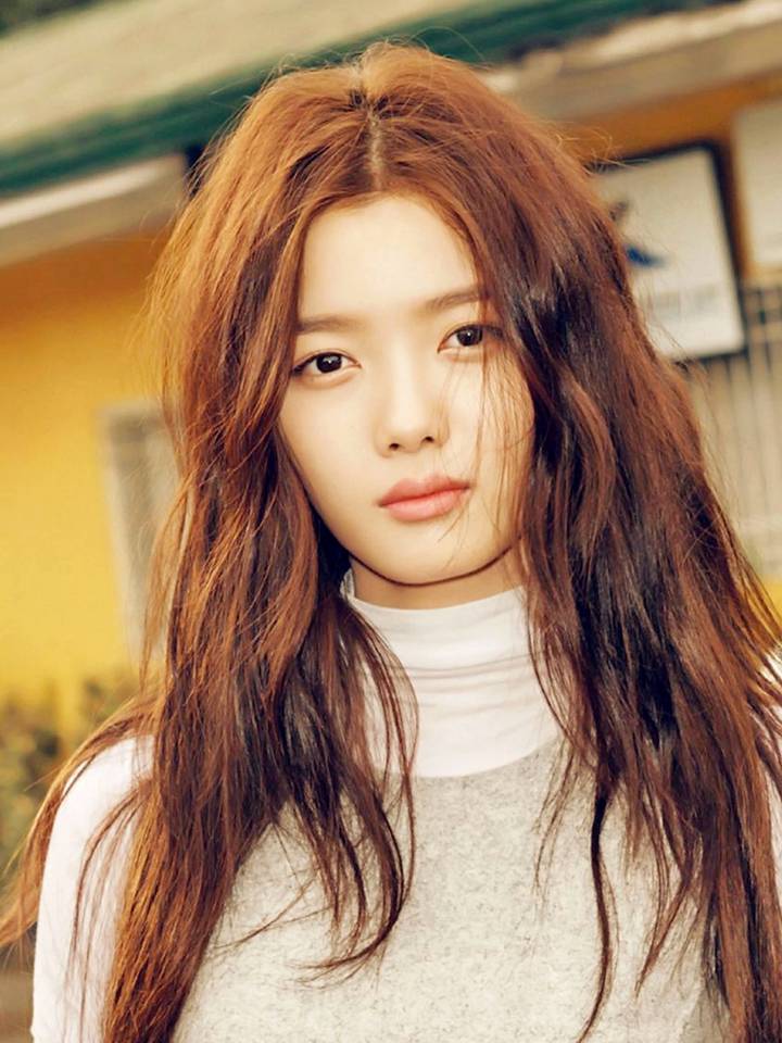 Kim Yoo Jung Height, Weight, Age