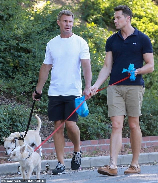 Jeff Lewis and his exboyfriend Scott Anderson reunite for a walk with