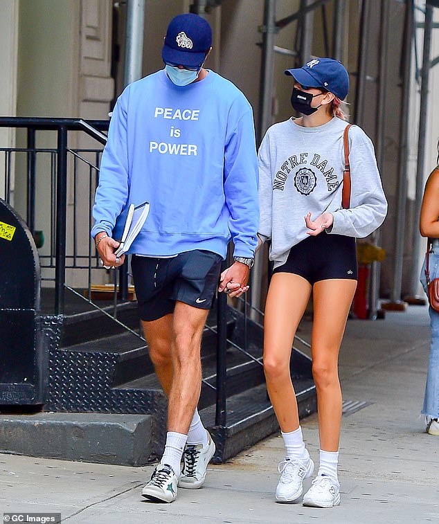 Kaia Gerber is 'very happy' with boyfriend Jacob Elordi Daily Mail Online