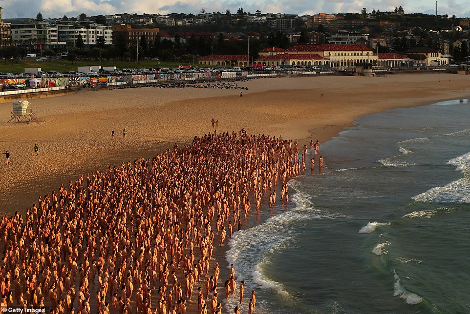 Spencer Tunick nude photo shoot People strip down naked at Bondi Beach