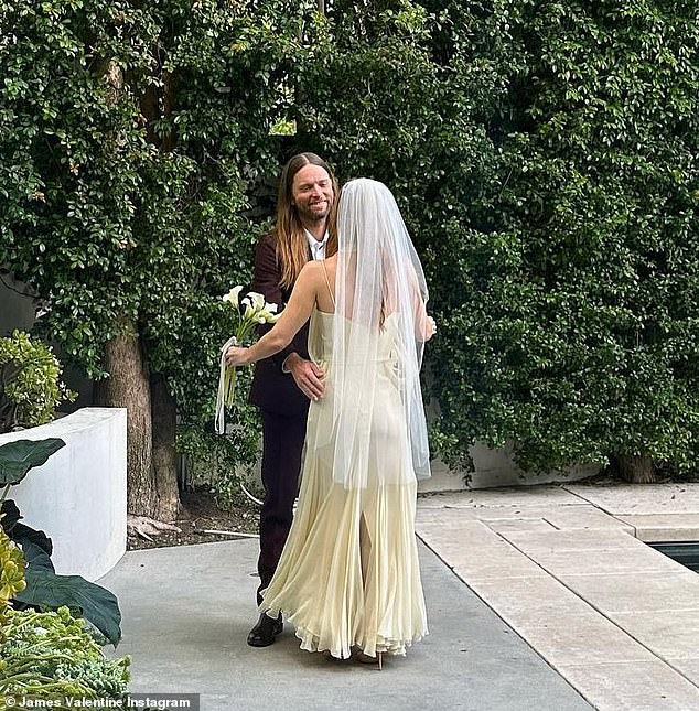 Maroon 5 guitarist James Valentine marries longtime love Alexis Novak