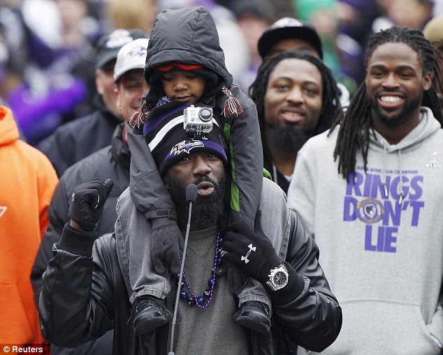 Super Bowl parade Ed Reed steals the show by singing 'Two Tickets to
