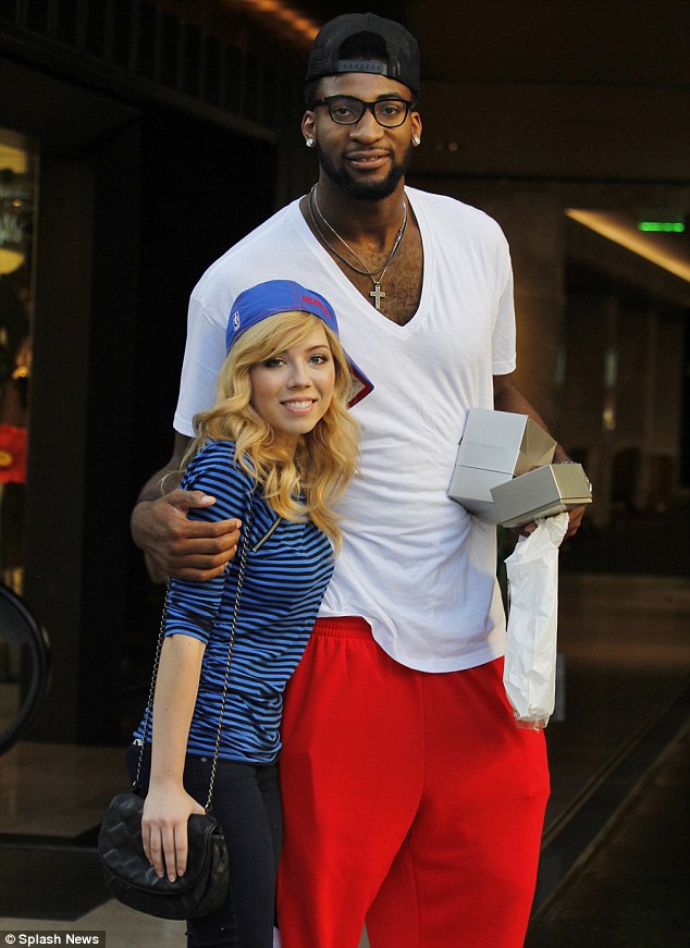 iCarly star McCurdy gets close to basketball player Andre