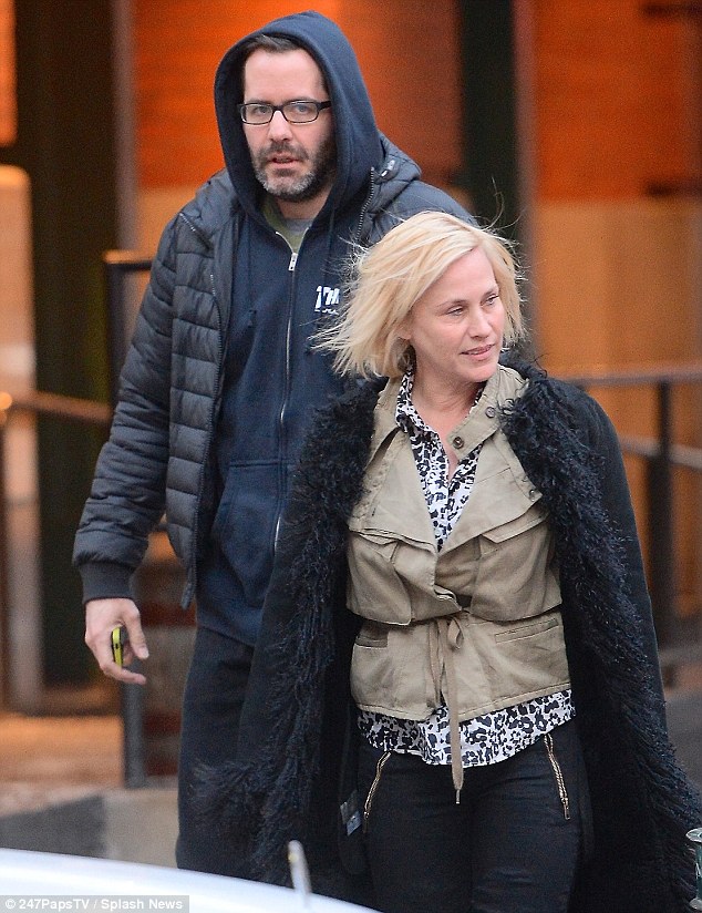 Patricia Arquette kisses mystery man in New York Daily Mail Online