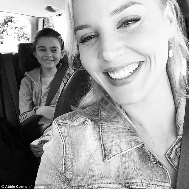 Abbie Cornish reveals pale complexion on the set of Lavender Daily Mail Online