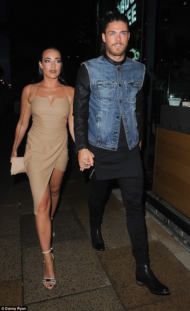 Stephanie Davis exhibits her bronzed legs with boyfriend Sam Reece