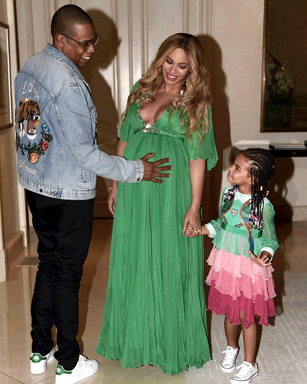 Beyonce attends stepfather's starstudded birthday Daily Mail Online