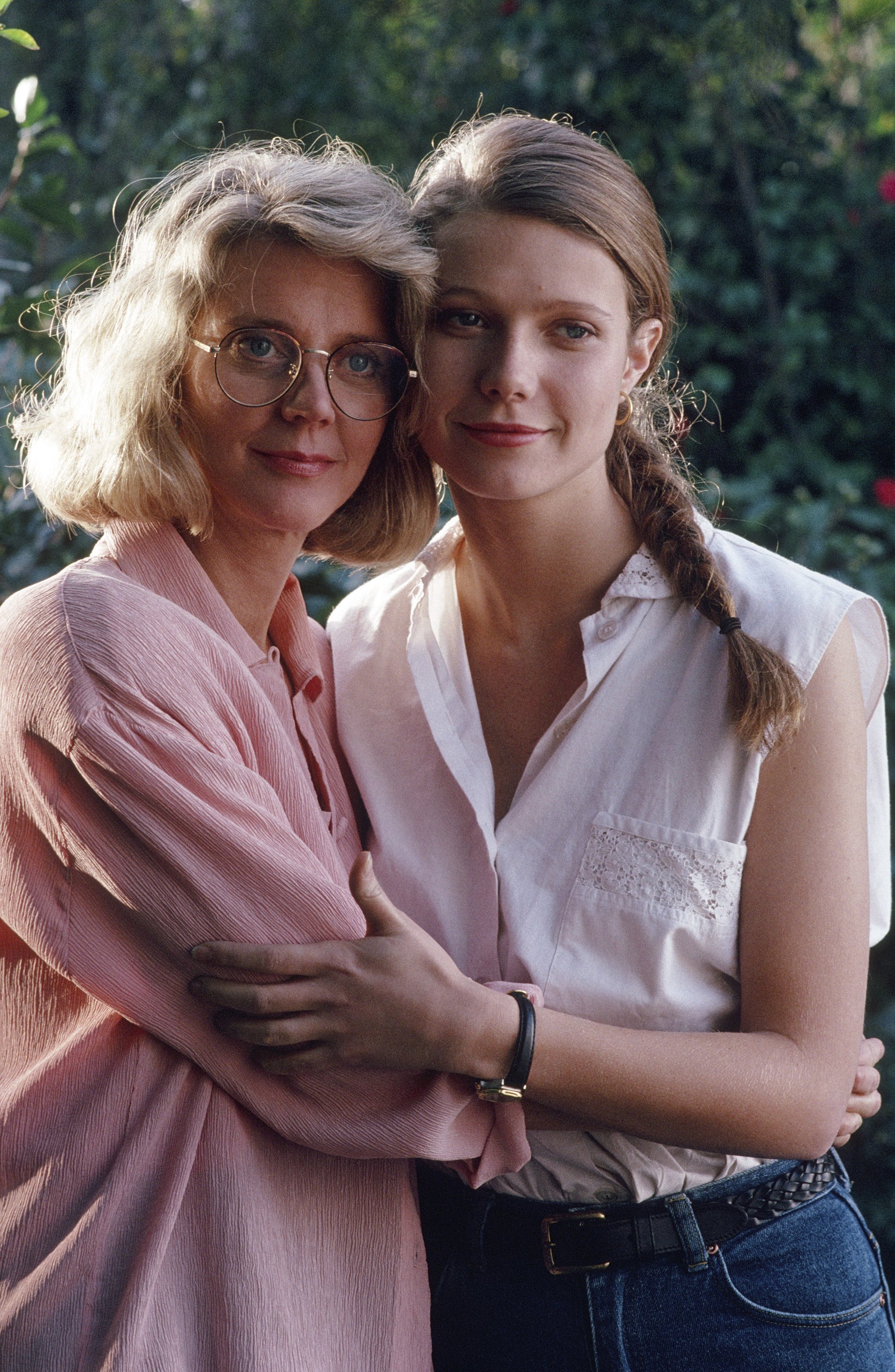 Paltrow And Blythe Danner Show Off Those Good Genes (PHOTO