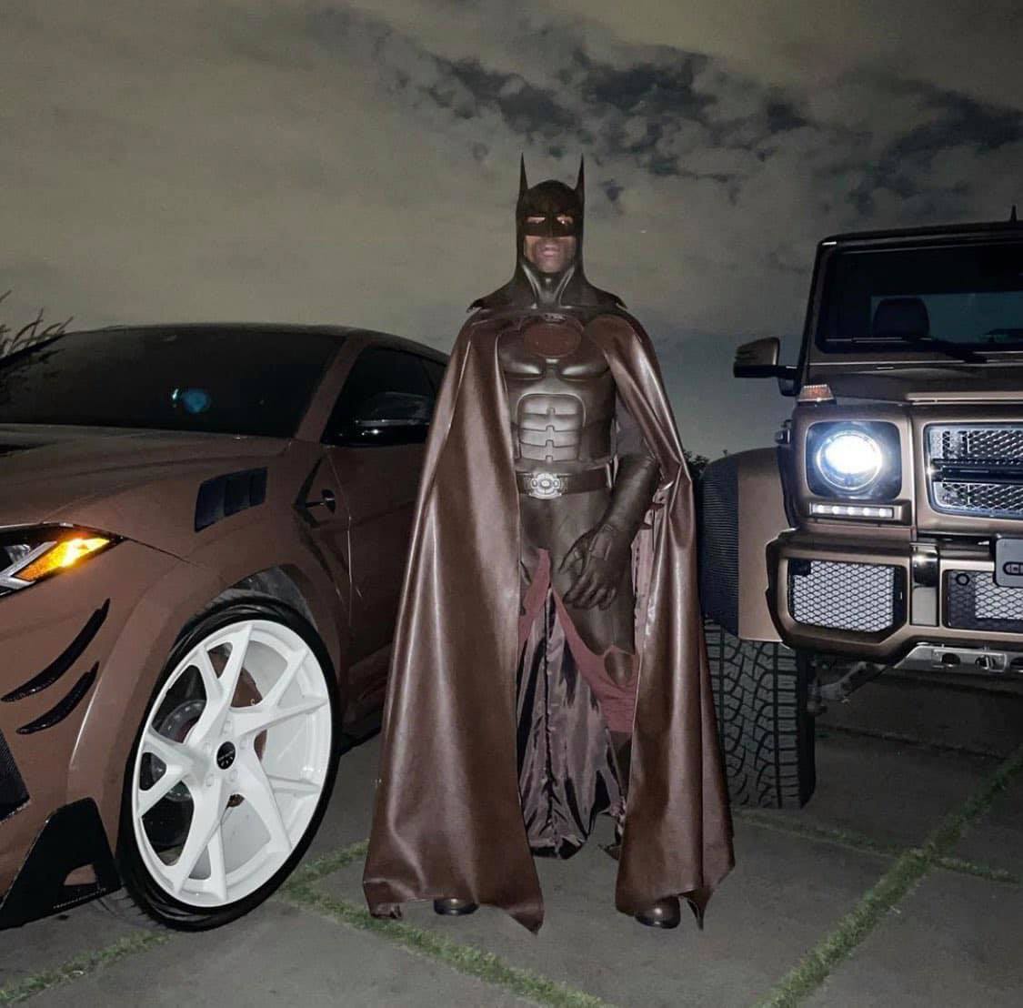 Travis Scott's Batman Halloween Costume Travis Scott's Batman Costume Know Your Meme