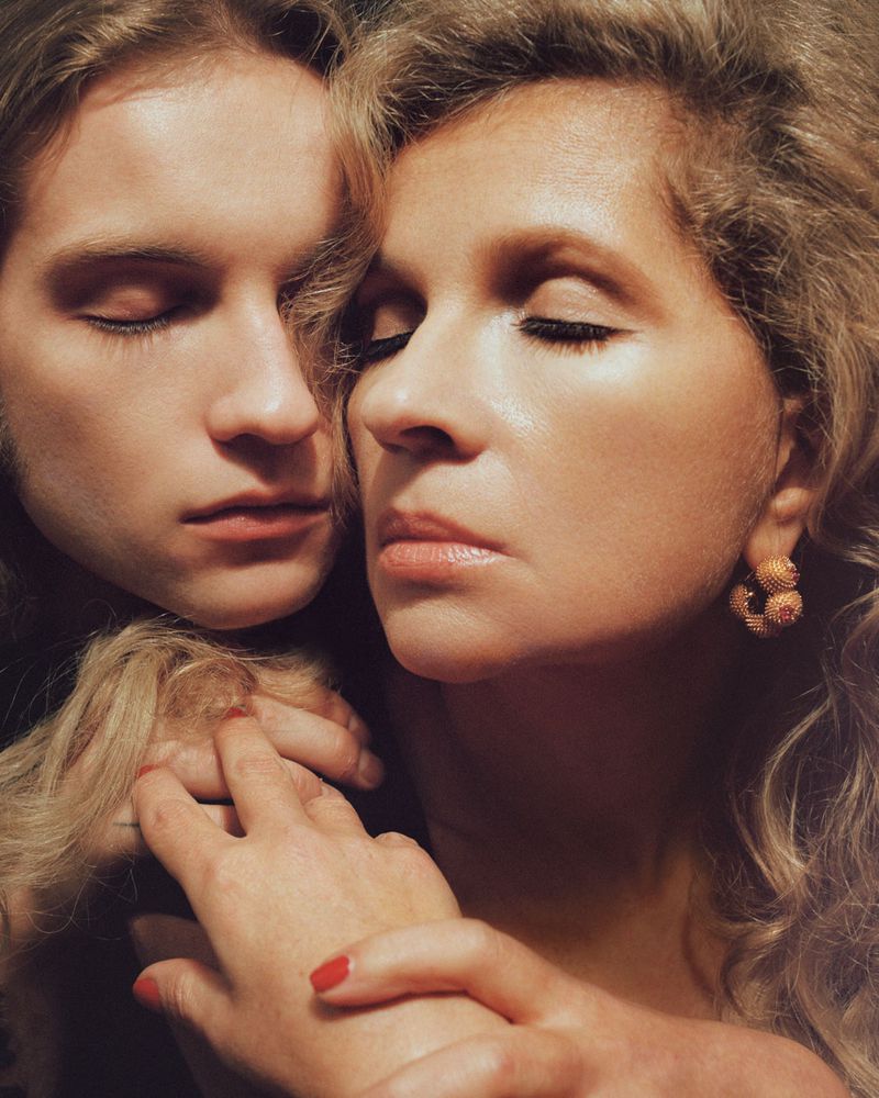 eva ionesco by brett lloyd (Purple Magazine)