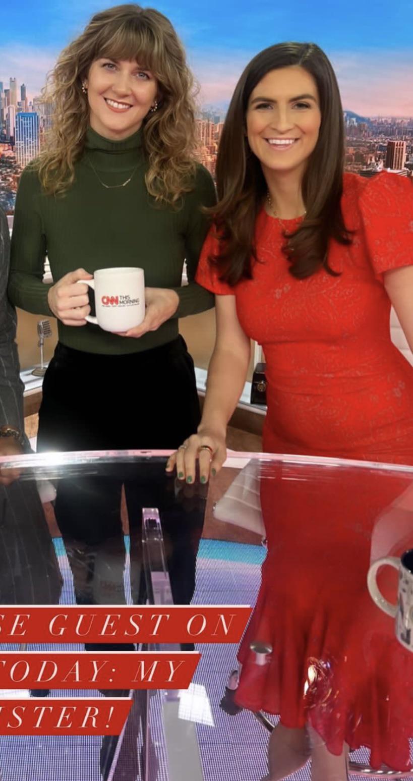 Kaitlin Collins & her sister (CNN) r/hot_reporters