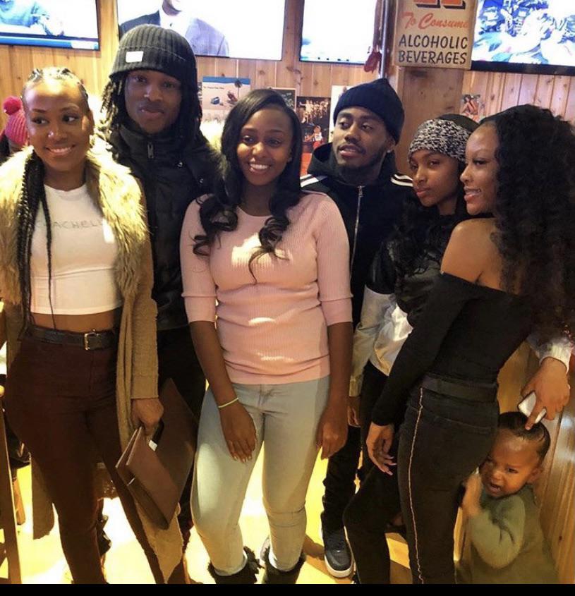 King von 🕊his brother and sisters and nephew On his dad side r