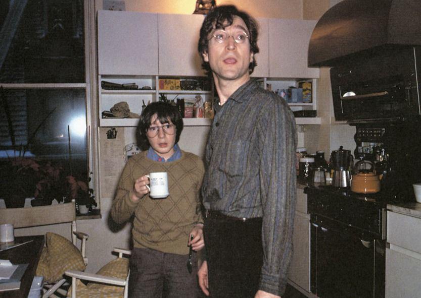 Paul Dano and his father, John Dano circa 1994 r/beatlescirclejerk