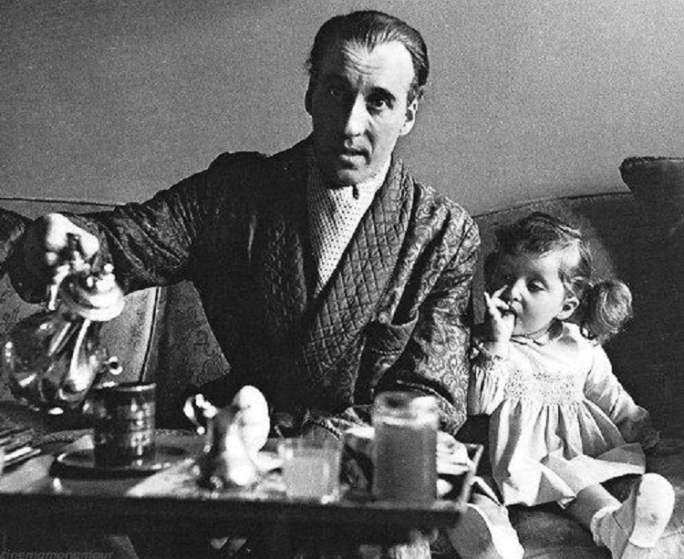 Christopher Lee having breakfast with his daughter 1966 r/OldSchoolCool