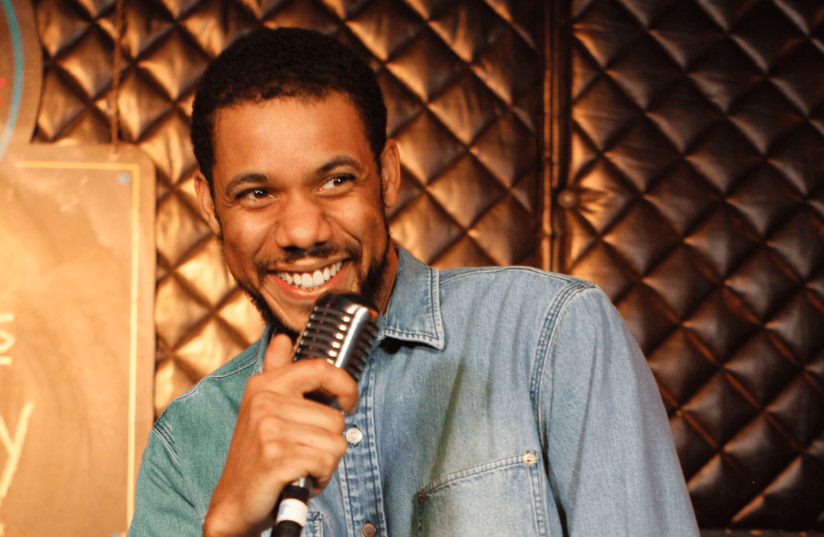 Clayton English at Chicago Improv Official