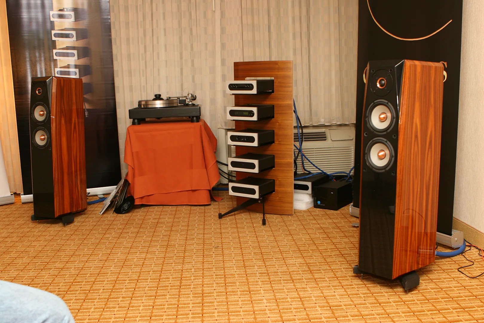 RMAF 2011 Joseph, Bel Canto, Cardas, VPI, Aurender PartTime Audiophile