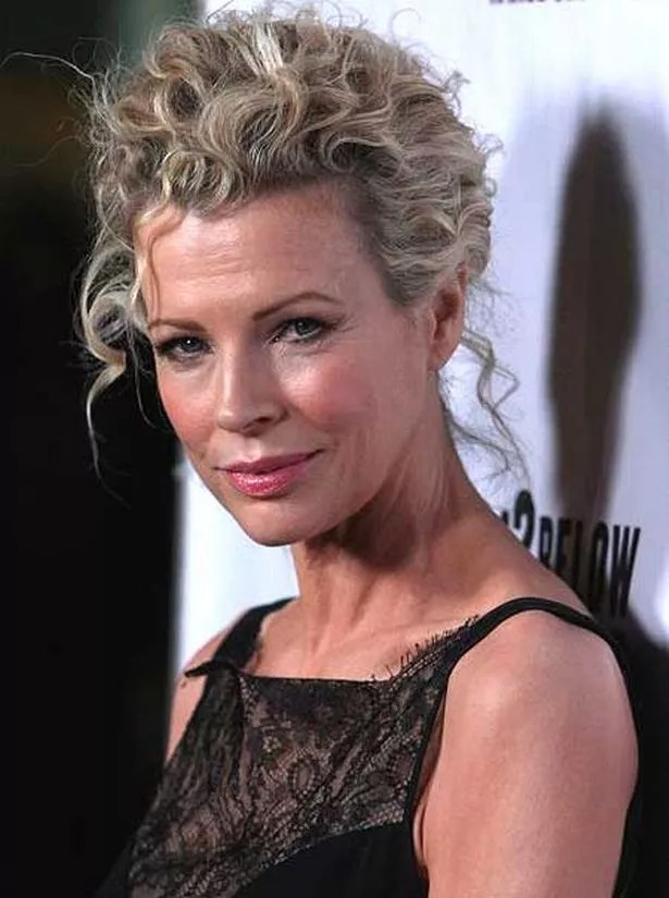 Kim Basinger is still smouldering 22 and a half years after 9 1/2 weeks