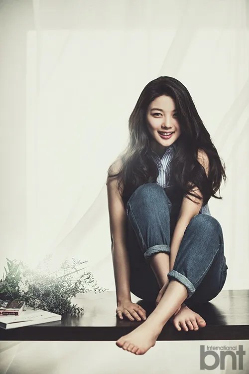Grown Up Kim Yoo Jung is in Sprawling New BNT International Pictorial A Koala's