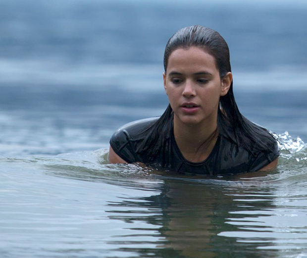 Bruna Marquezine comenta cenas de nudez e drogas em filme