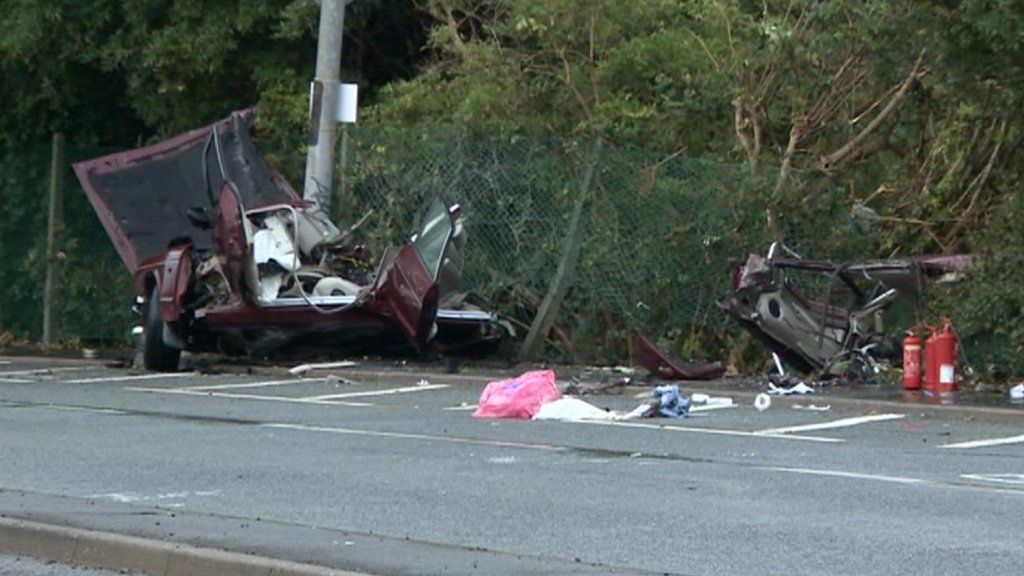 Three injured in car crash on Bristol's Portway BBC News