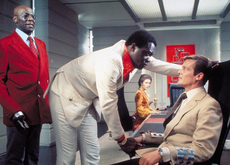 Yaphet Kotto James Bond villain and Alien actor dies at 81 BBC News