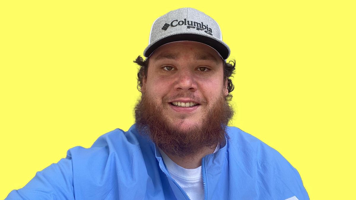 Biography of Luke Combs, Facts, Real Name, Age, Networth, Awards