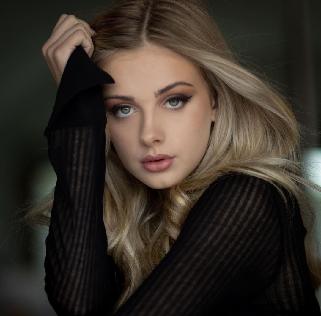 Picture of India Woollard
