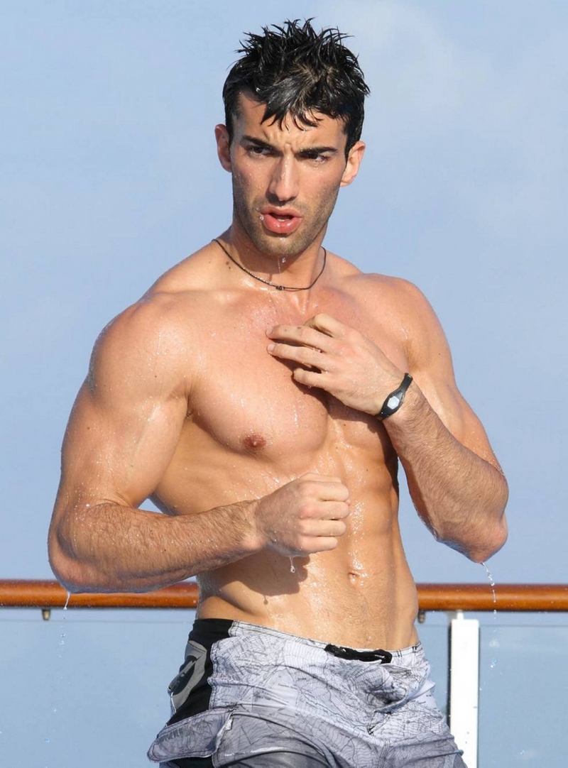 Picture of Justin Baldoni