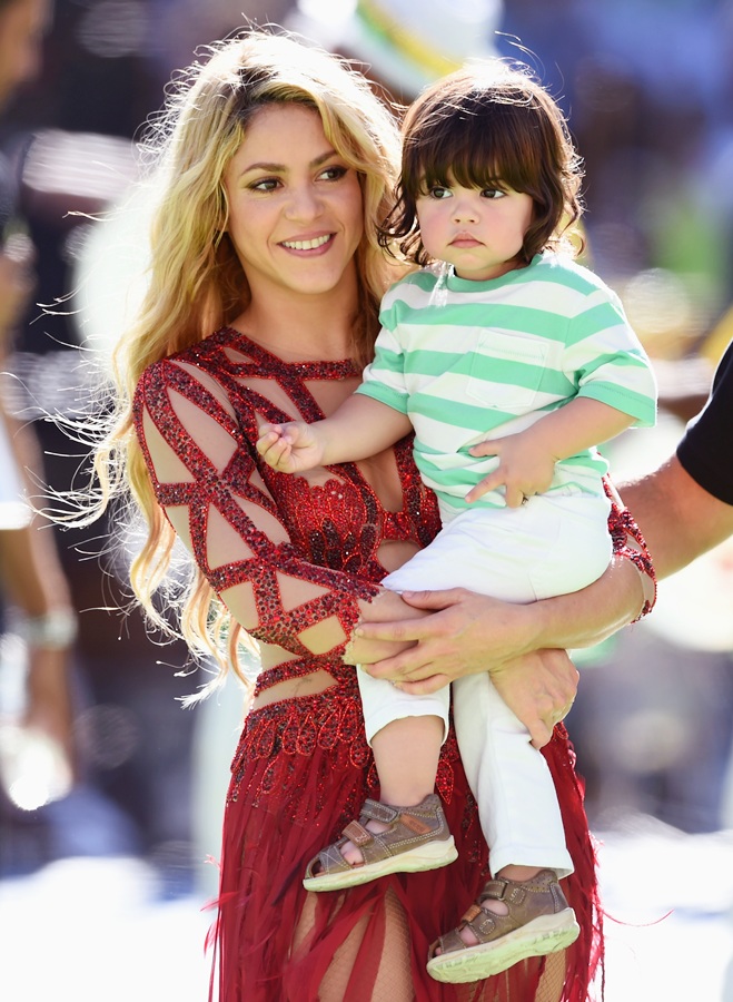 Shakira's World Cup song 'La,La,La' Hit or Flop? Tell Us! Rediff Sports