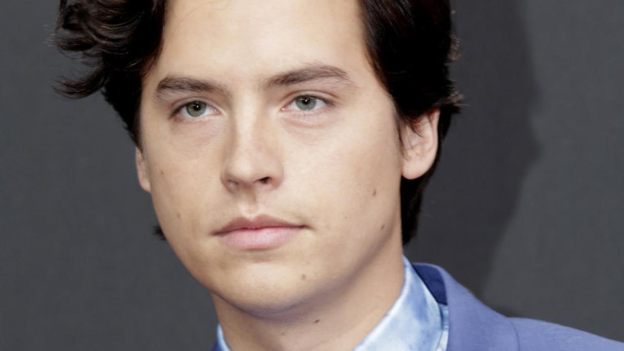 Cole Sprouse "Wurde von fast all meinen Freundinnen betrogen"