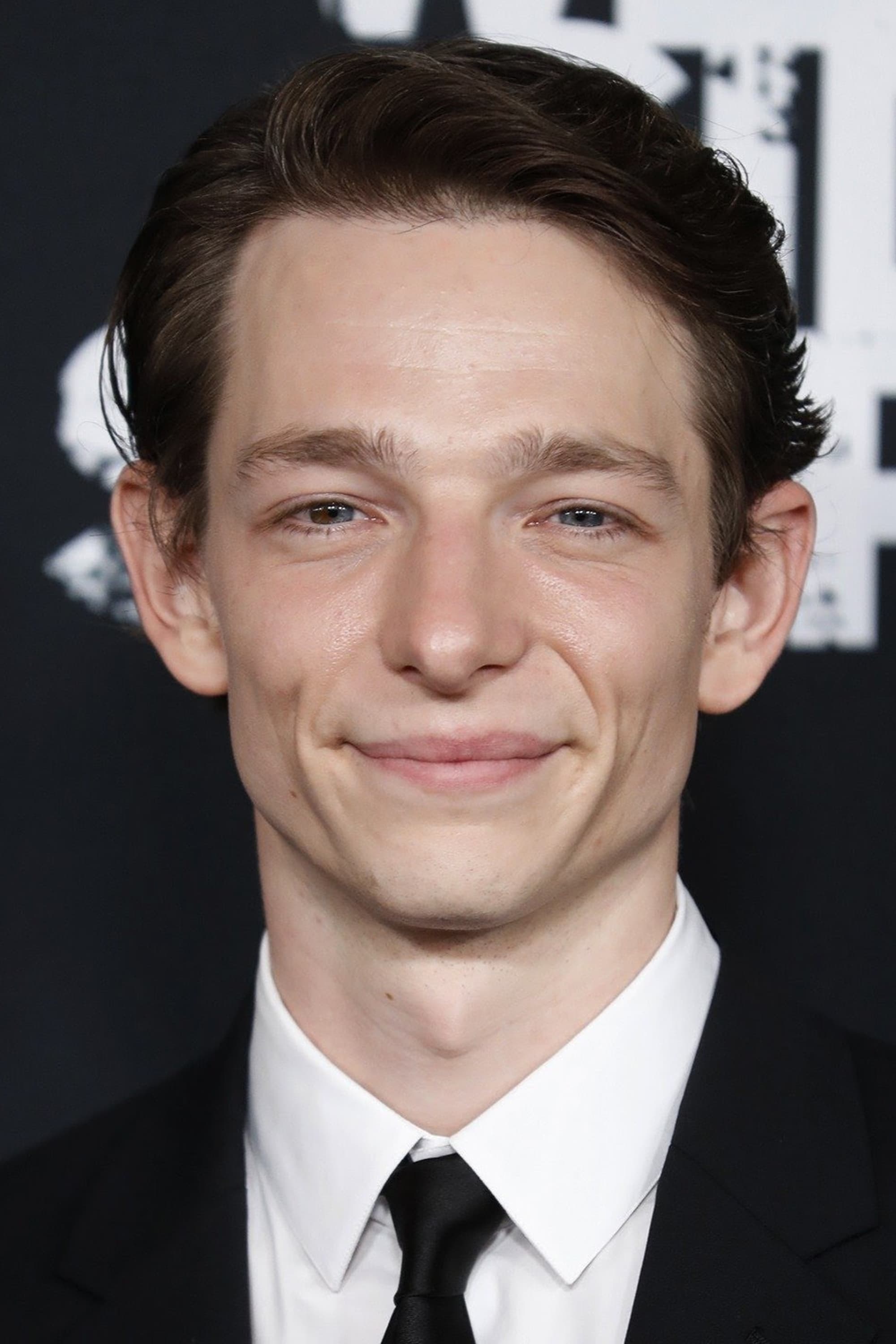 Mike Faist About Entertainment.ie