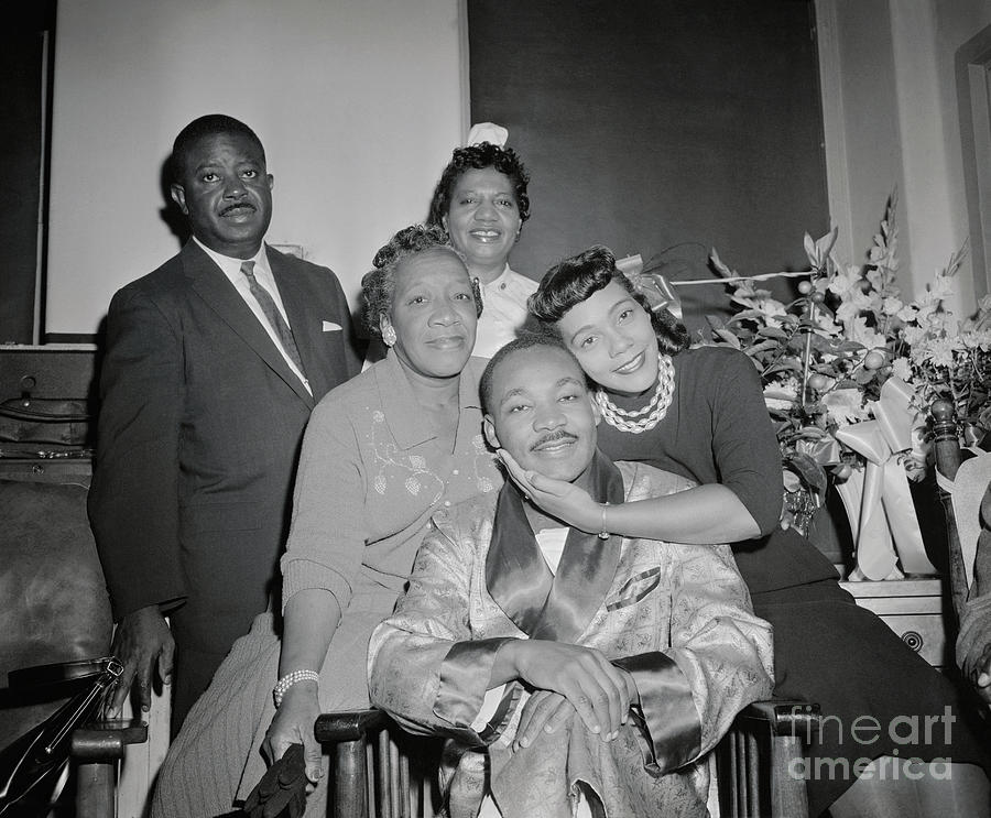 Martin Luther King And His Wife Photograph by Bettmann Fine Art America
