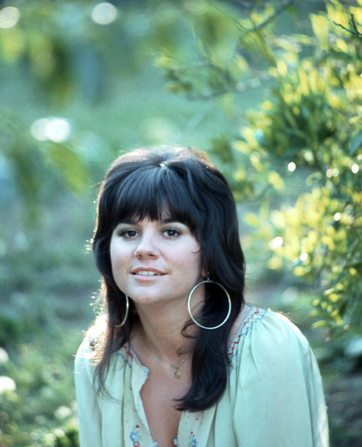 Photo Of Linda Ronstadt Photograph by Michael Ochs Archives Fine Art