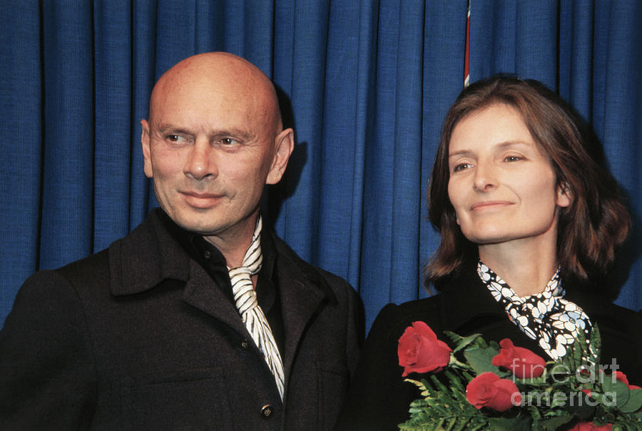 Yul Brynner Smiling With His Wife Photograph by Bettmann Fine Art America