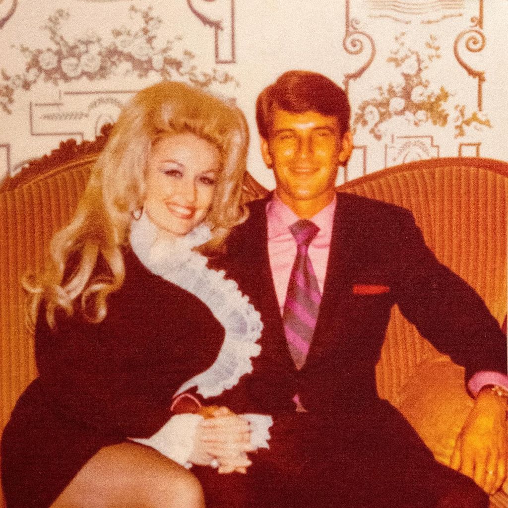 Dolly Parton's rare public ode to private husband Carl Dean will melt