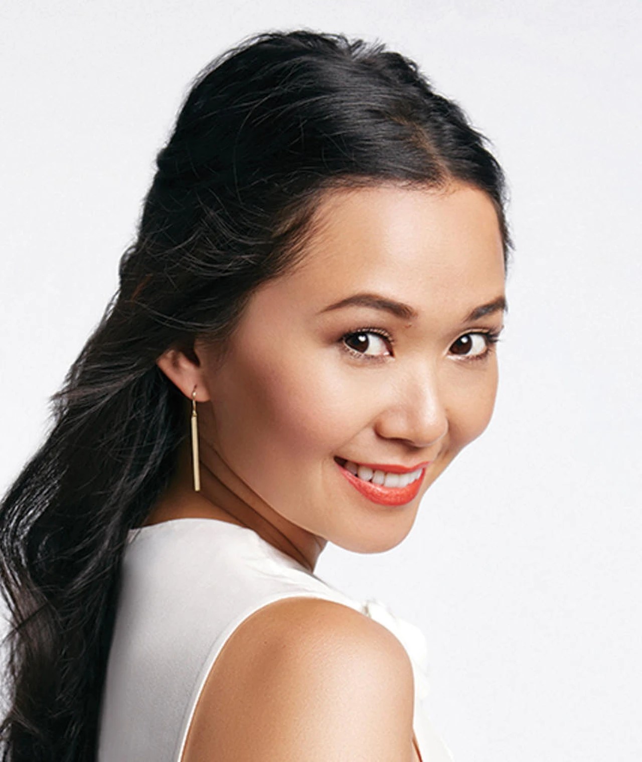 Hong Chau Movies, Bio and Lists on MUBI