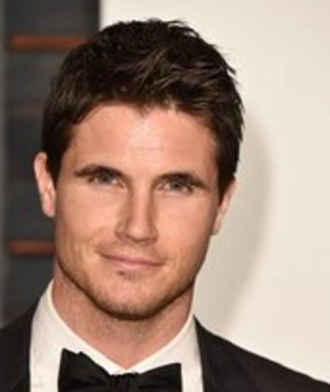 Robbie Amell Movies, Bio and Lists on MUBI
