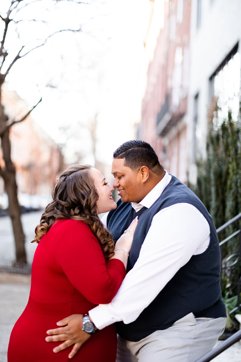 Ashley and Rey A Classic Rittenhouse Philly Engagement Session