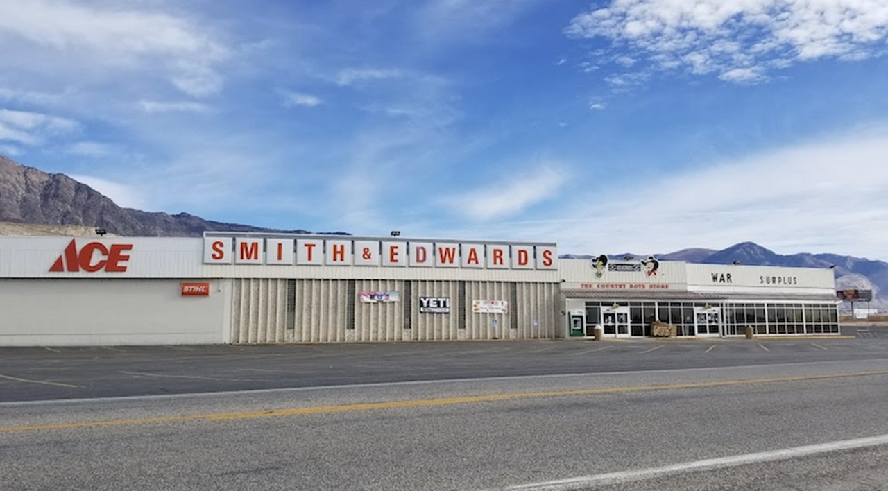 Smith And Edwards A 171,000SquareFoot Store In Utah With Everything
