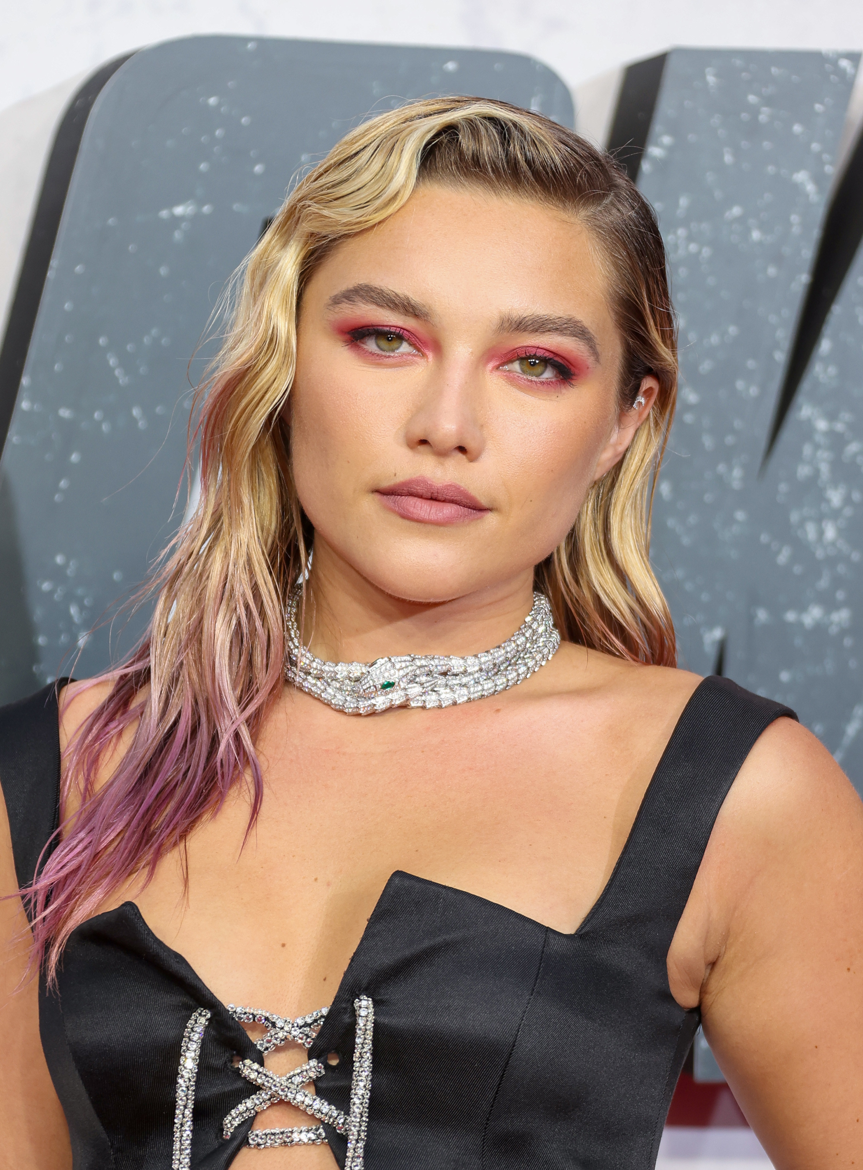 Florence Pugh Denied Dating Will Poulter Amid Zach Braff Controversy