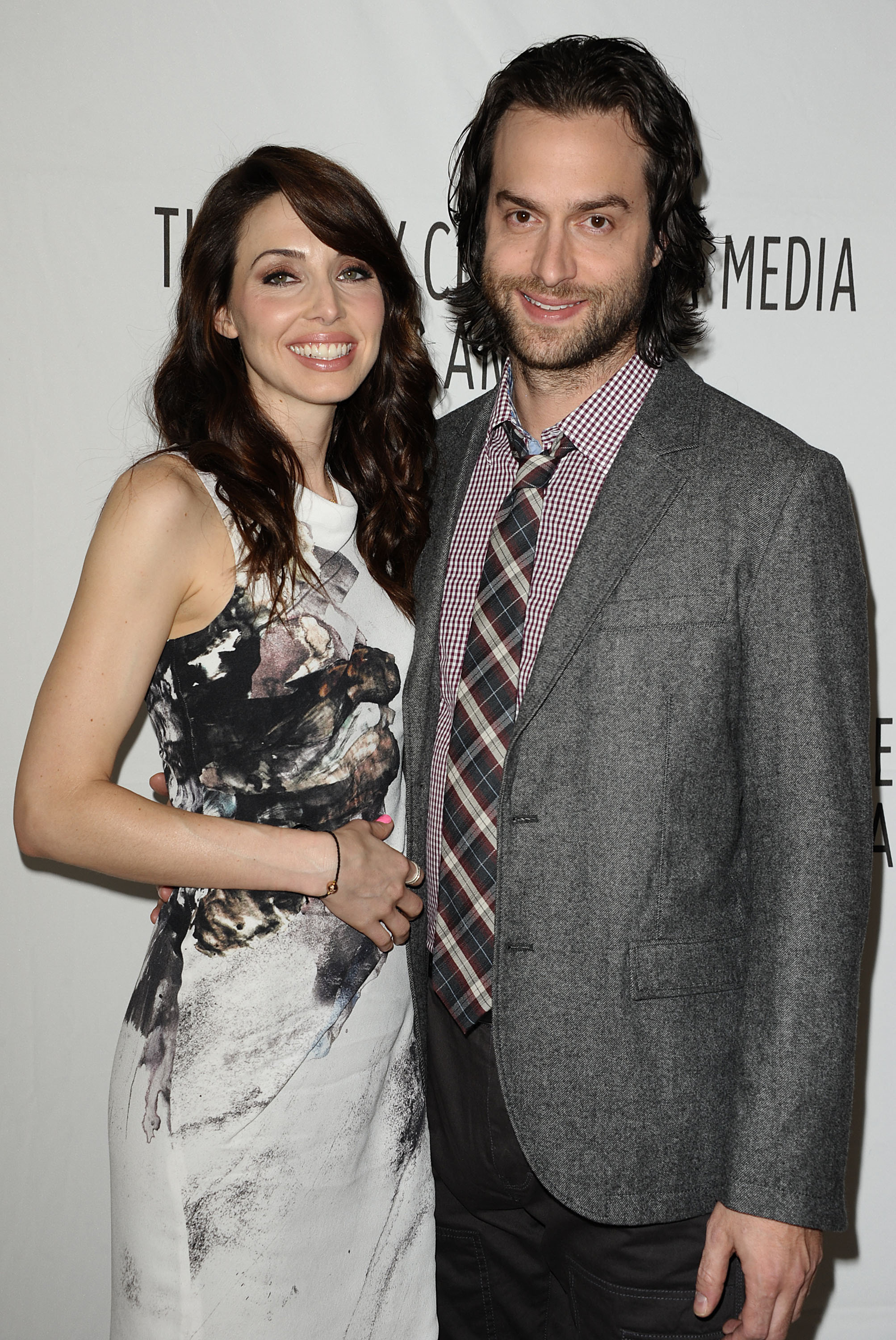 Whitney Cummings, Chris D'Elia Talk Dating DealBreakers, GoTo Excuses