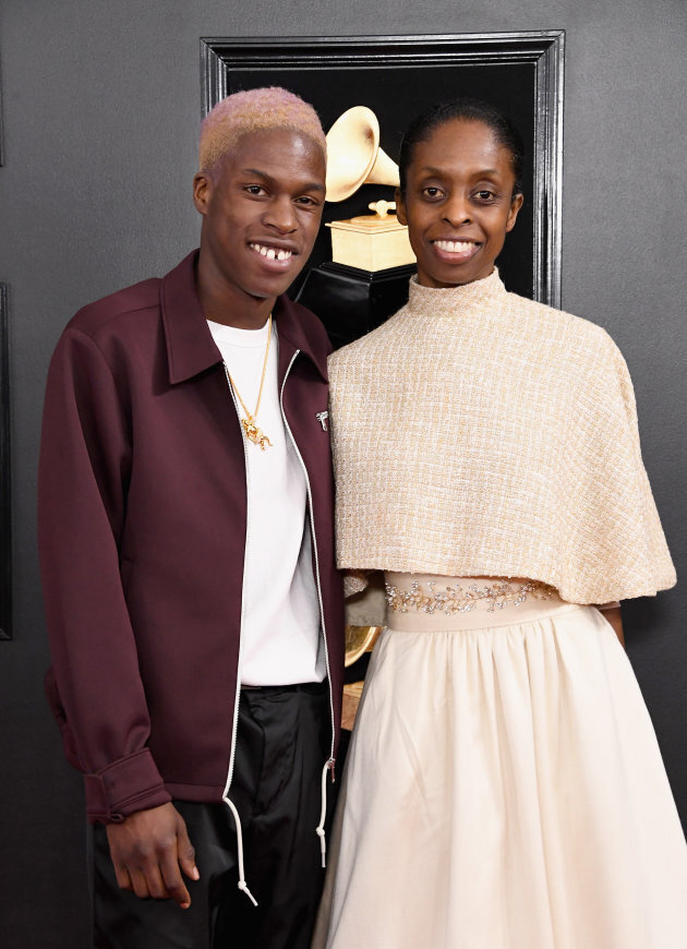 Toronto's Daniel Caesar Wins 1st Grammy For 'Best Part' With H.E.R. HuffPost Life