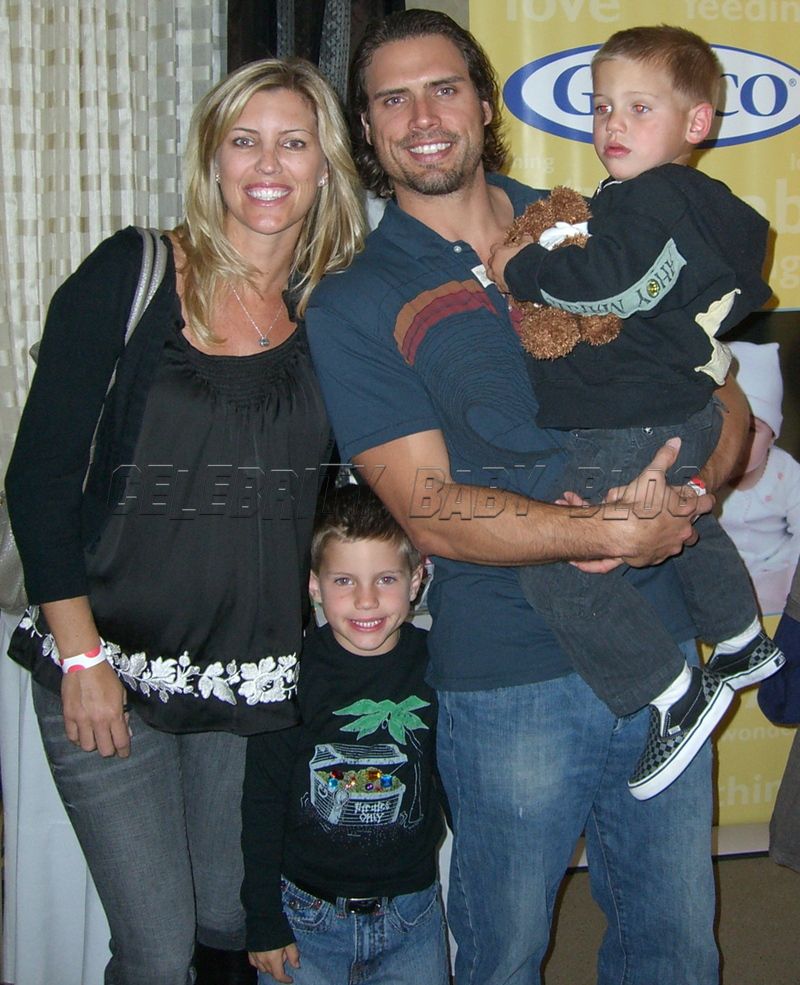 How Old Is Joshua Morrow As of 2021, joshua morrow is married to tobe