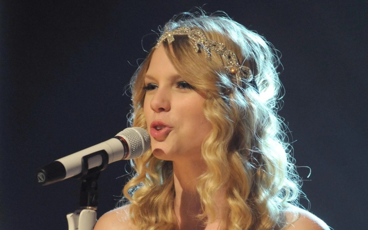 Image Taylorswiftsinging 1280x800.jpg Glee Wiki