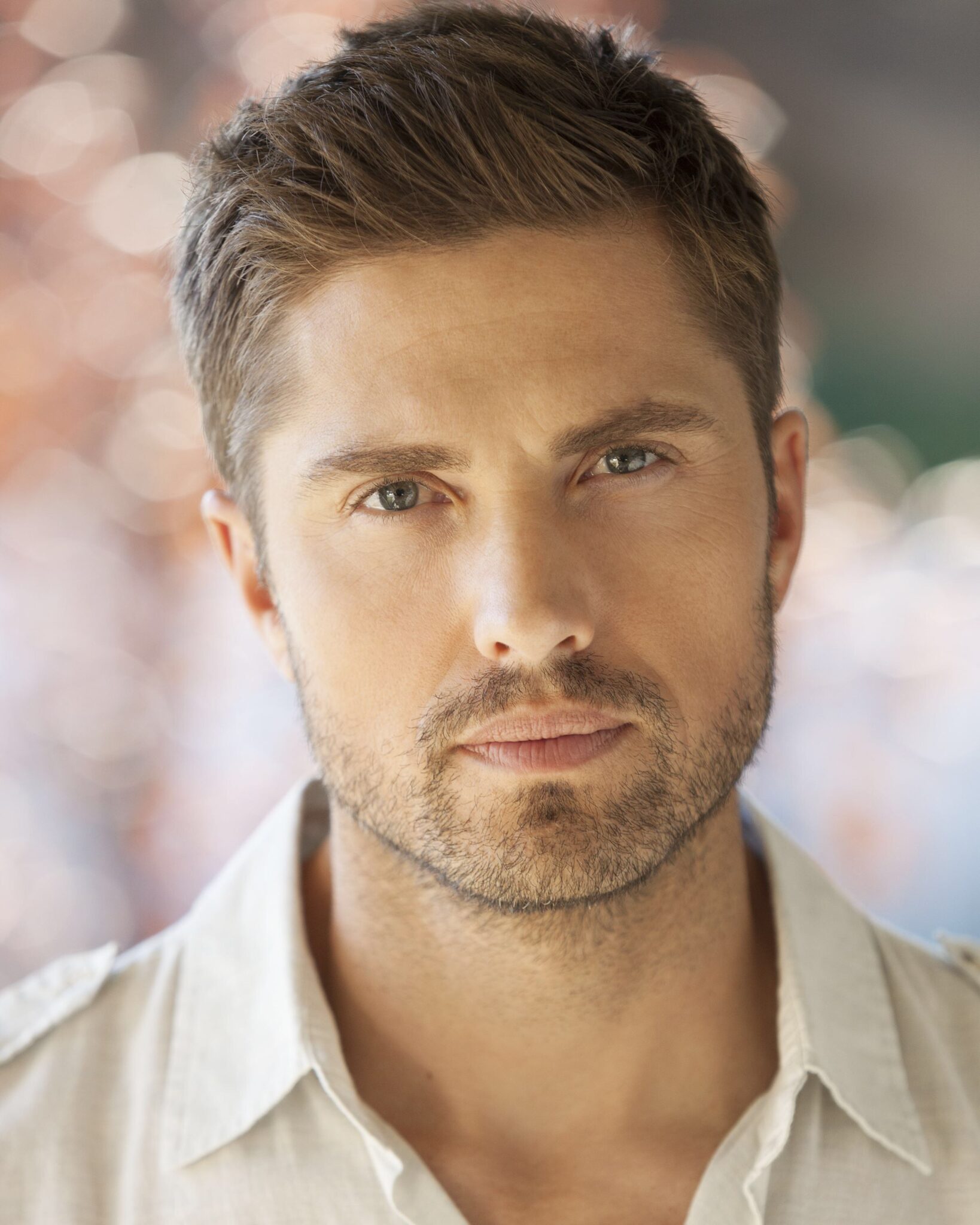 Eric Winter Bio, Wiki, Age, Height, Wife, Kids, The Good Doctor, Tv