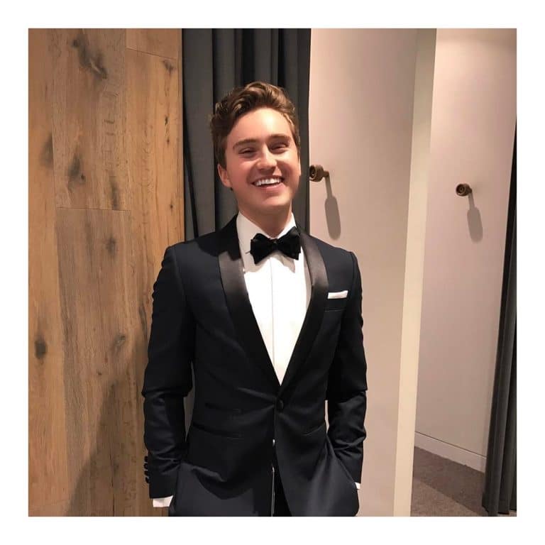 Harrison Craig Bio. Wiki, Age, The Voice, Net Worth, Broken Vow, Songs, Girlfriend